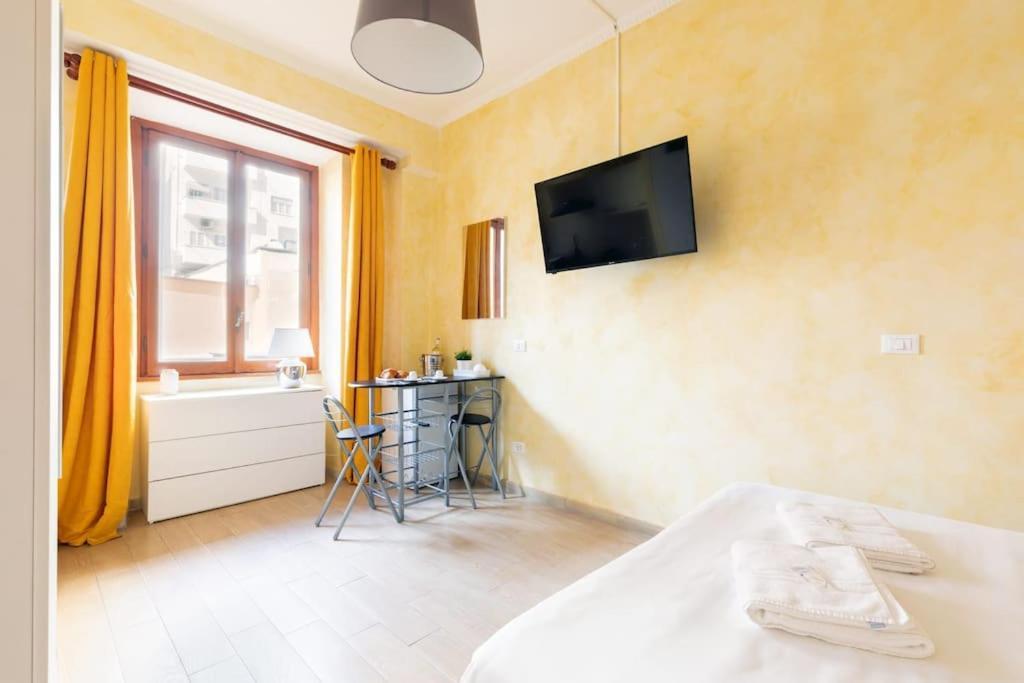Private Suite In A Guest House With Private Bathroom N3 Rom Exteriör bild