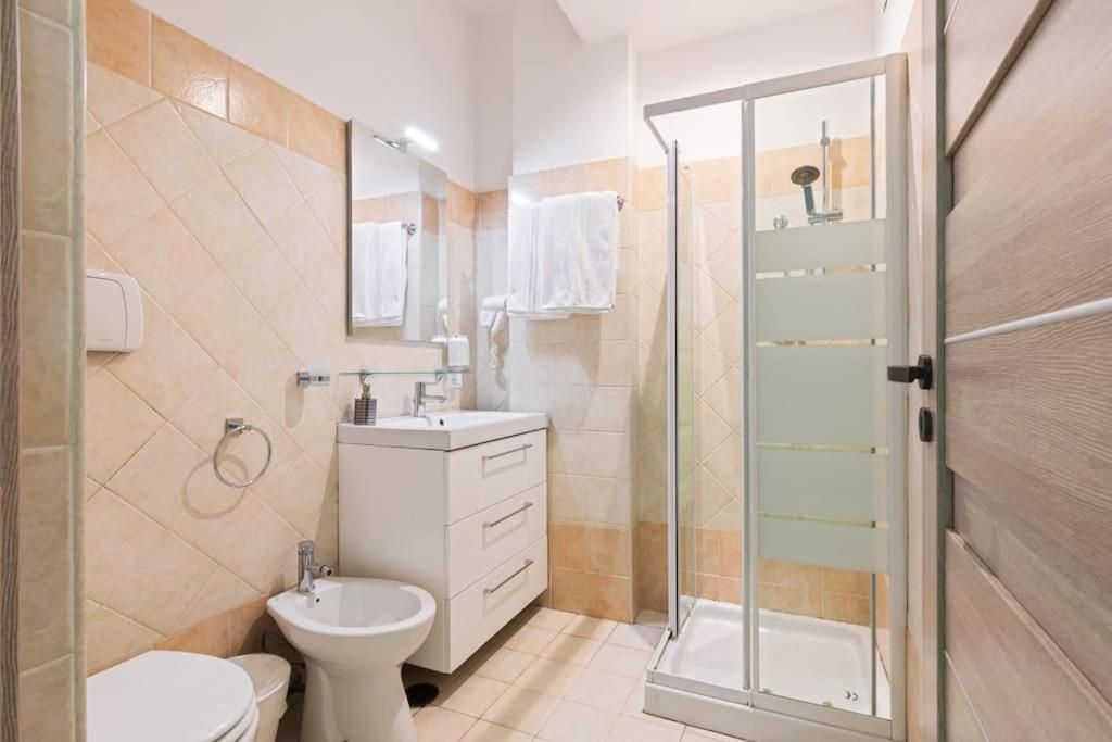 Private Suite In A Guest House With Private Bathroom N3 Rom Exteriör bild